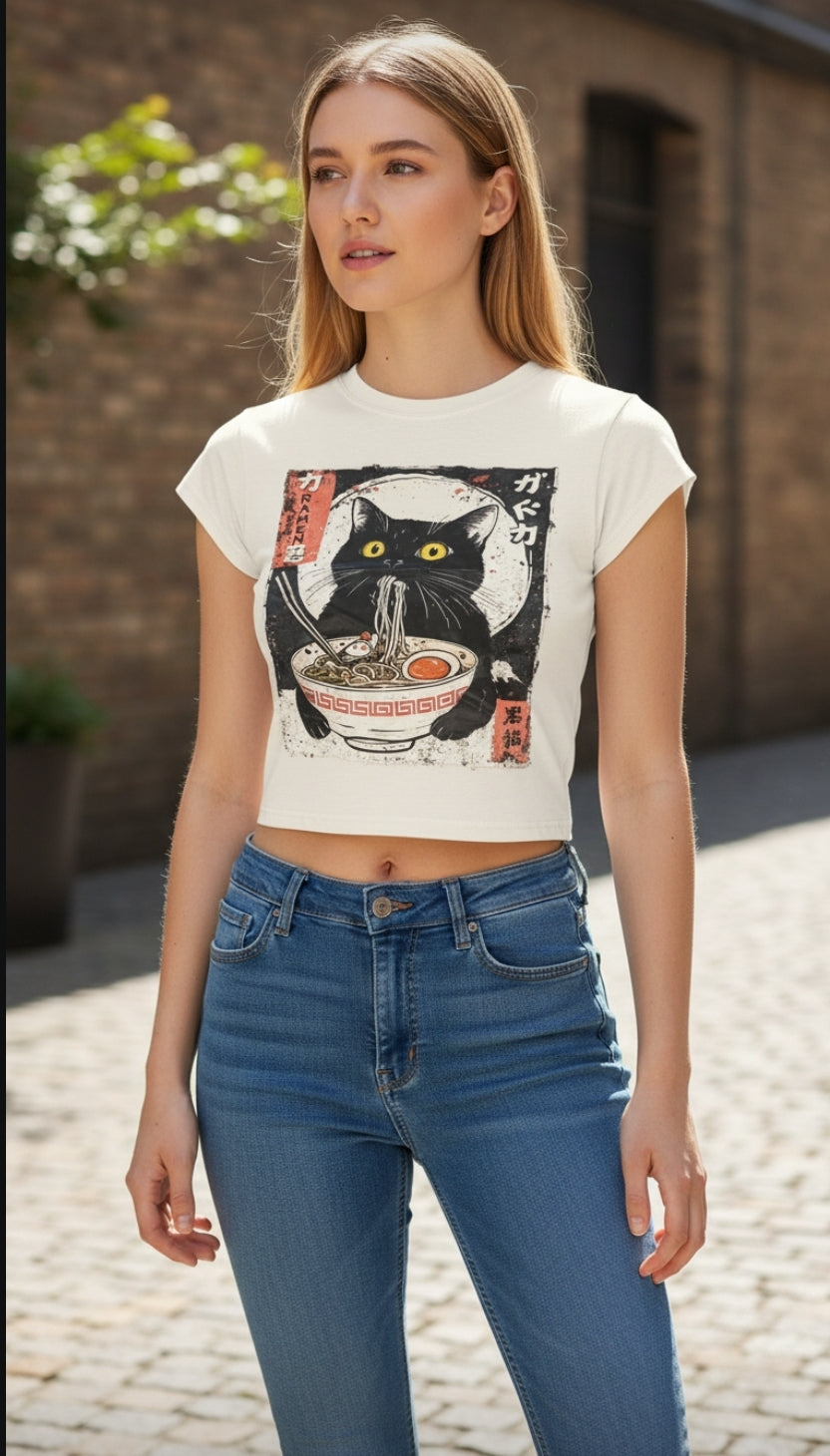Women’s Cat Graphic Cropped T-Shirt – Slim Fit